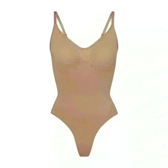 SKIMS Adjustable Straps Seamless Sculpt Compression Thong Bodysuit Size… - Picture 2 of 8